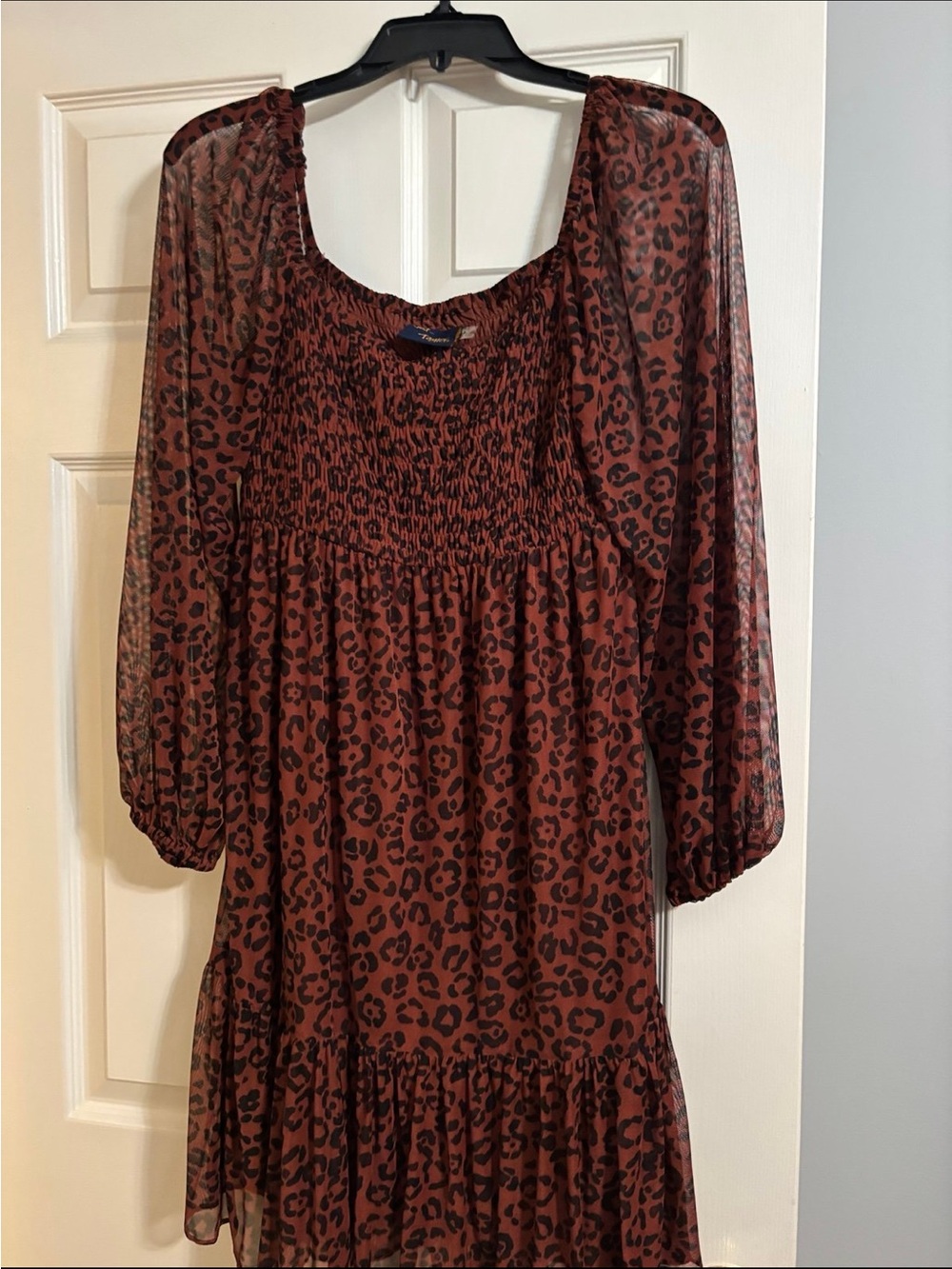 Just Taylor Brown Leopard Print Smocked Long Sleeve Midi Dress